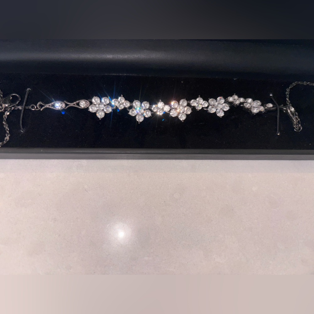 Elegant Floral Necklace
